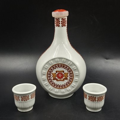 Набор из штофа и двух стопок от напитка "Original Grüneberger", VEB Porzellanfiguren Lippelsdorf (Липпельсдорф)