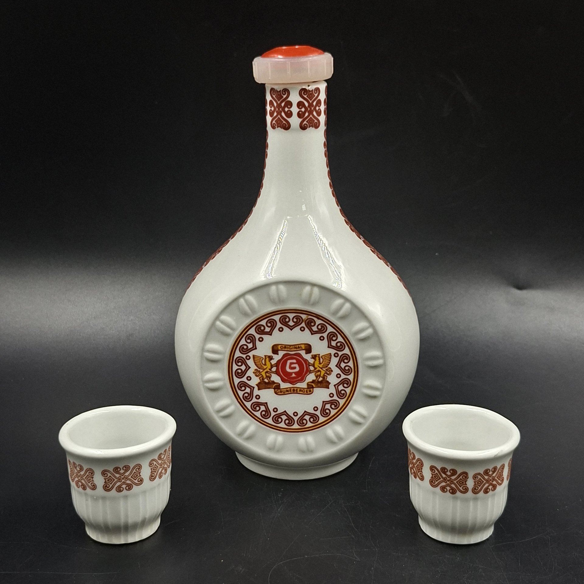 Набор из штофа и двух стопок от напитка "Original Grüneberger", VEB Porzellanfiguren Lippelsdorf (Липпельсдорф)