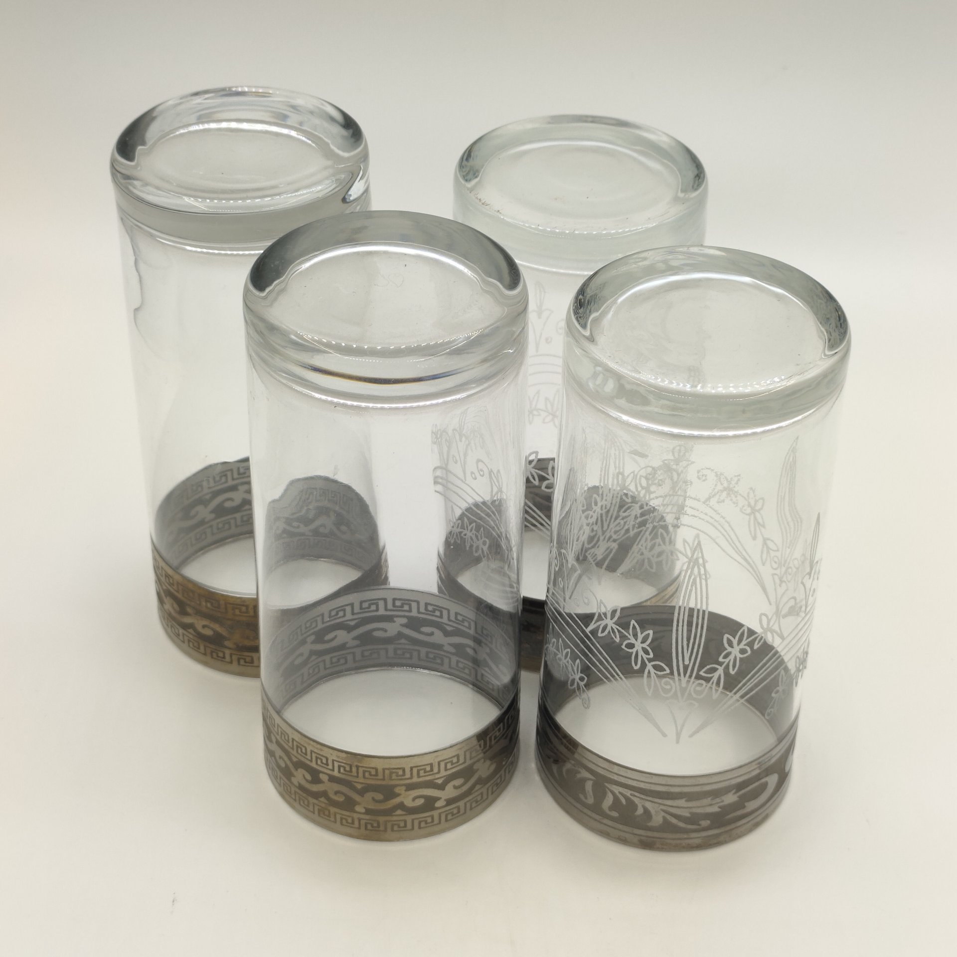 Набор из 4-х стаканов с орнаментальным декором на ободках (в подборе)