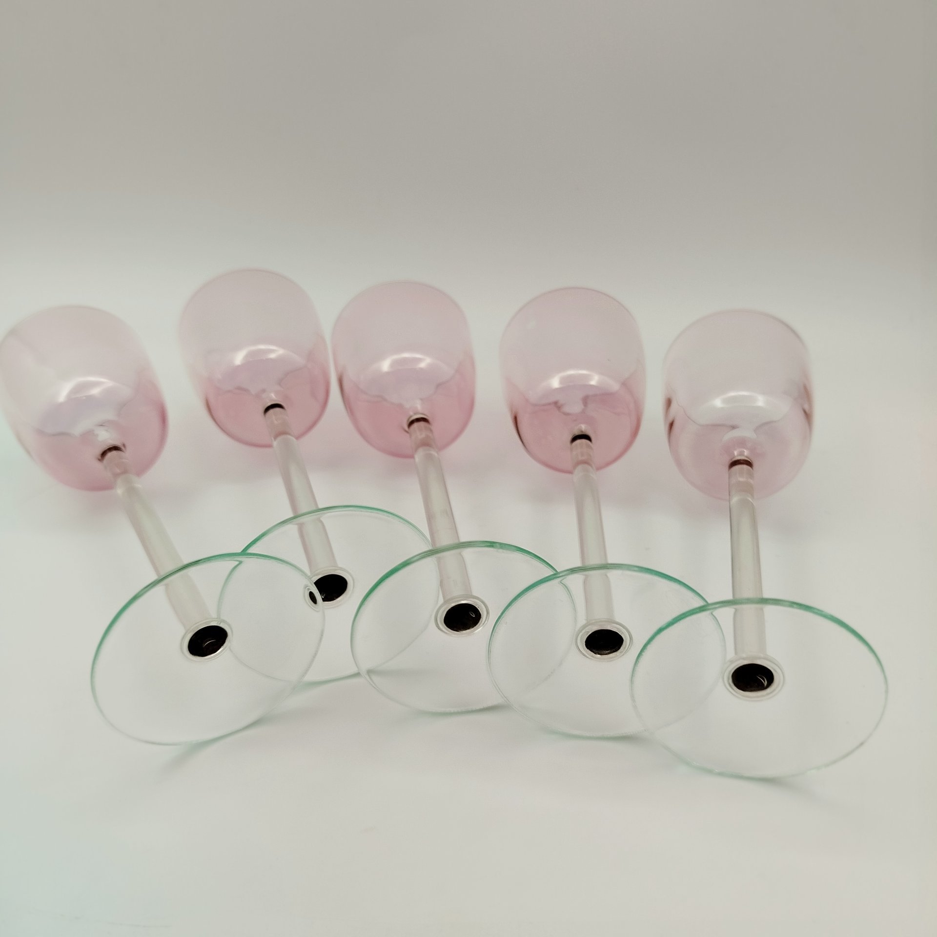 Набор бокалов розового оттенка для десертных вин на 5 персон