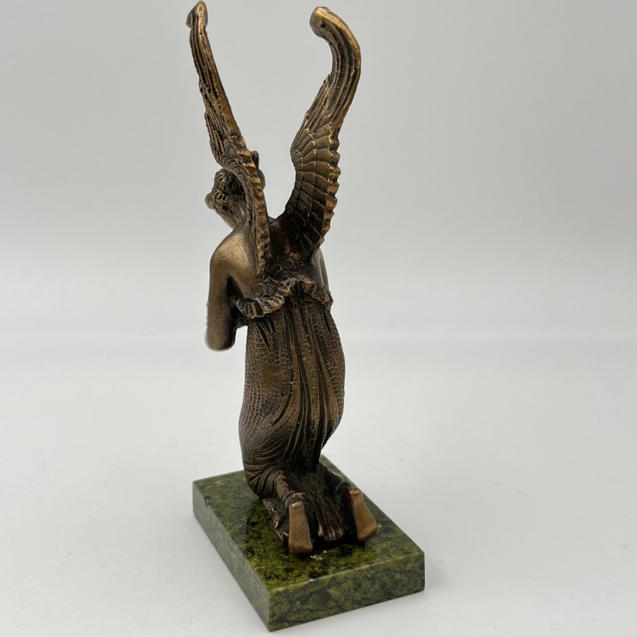 Статуэтка "Психея" (название условное)