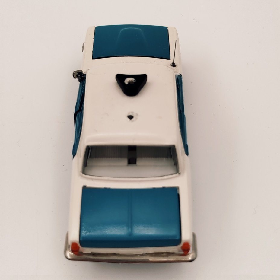 Модель автомобиля в масштабе 1:43 "Волга газ-24" "Милиция" (авторская модель)