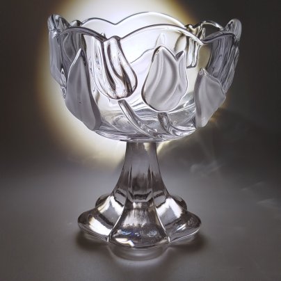 Конфетница (вазочка) с рельефным декором в виде тюльпанов, Walther Glas