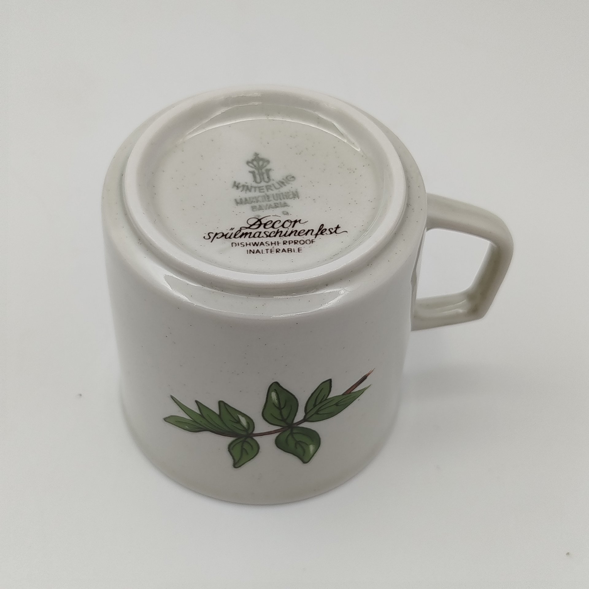 Чашка кофейная с изображением цветущего растения Saponaria Orymoides, фарфор, деколь, Winterling Marktleuthen Bavaria, Бавария, 1979-1990 гг., Winterling Marktleuthen Bavaria