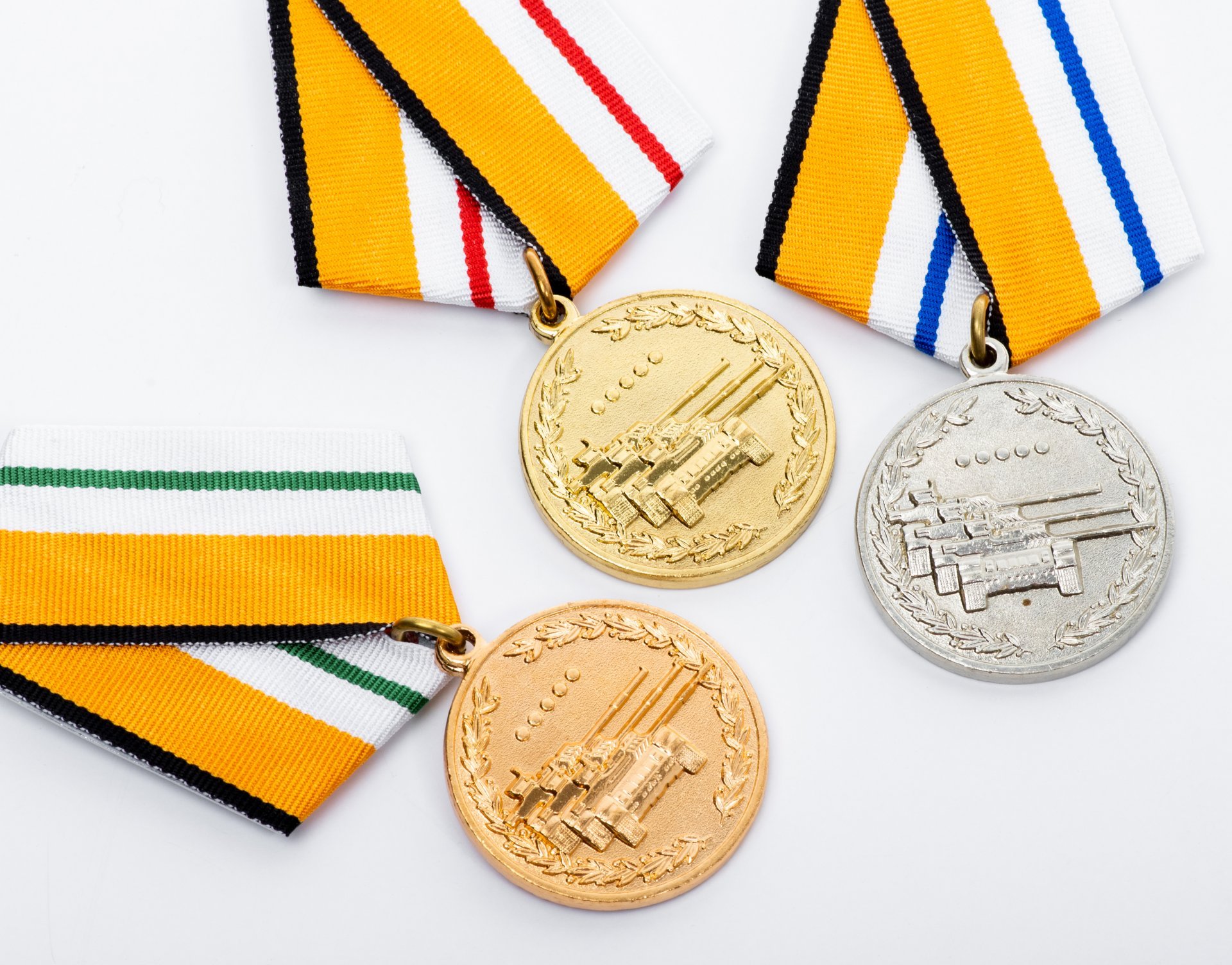 Медаль "Чемпионат мира 2014. Танковый биатлон" набор I,II,III место, 2015
