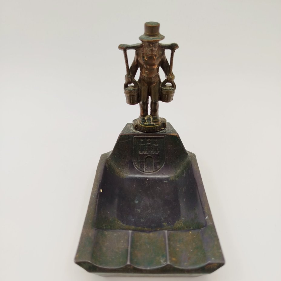 Пепельница со статуэткой "Водонос", металл, крашение, Европа, 1970-2000 гг.