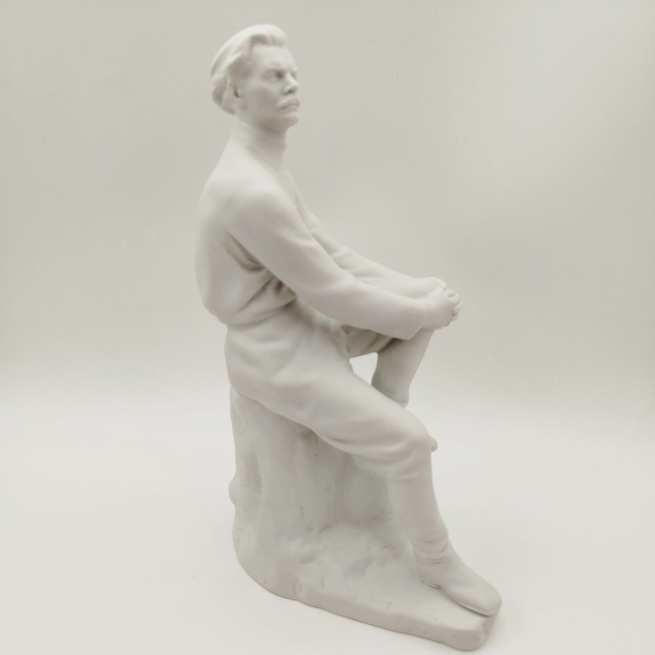 Статуэтка "Максим Горький", автор В.Г. Стамов