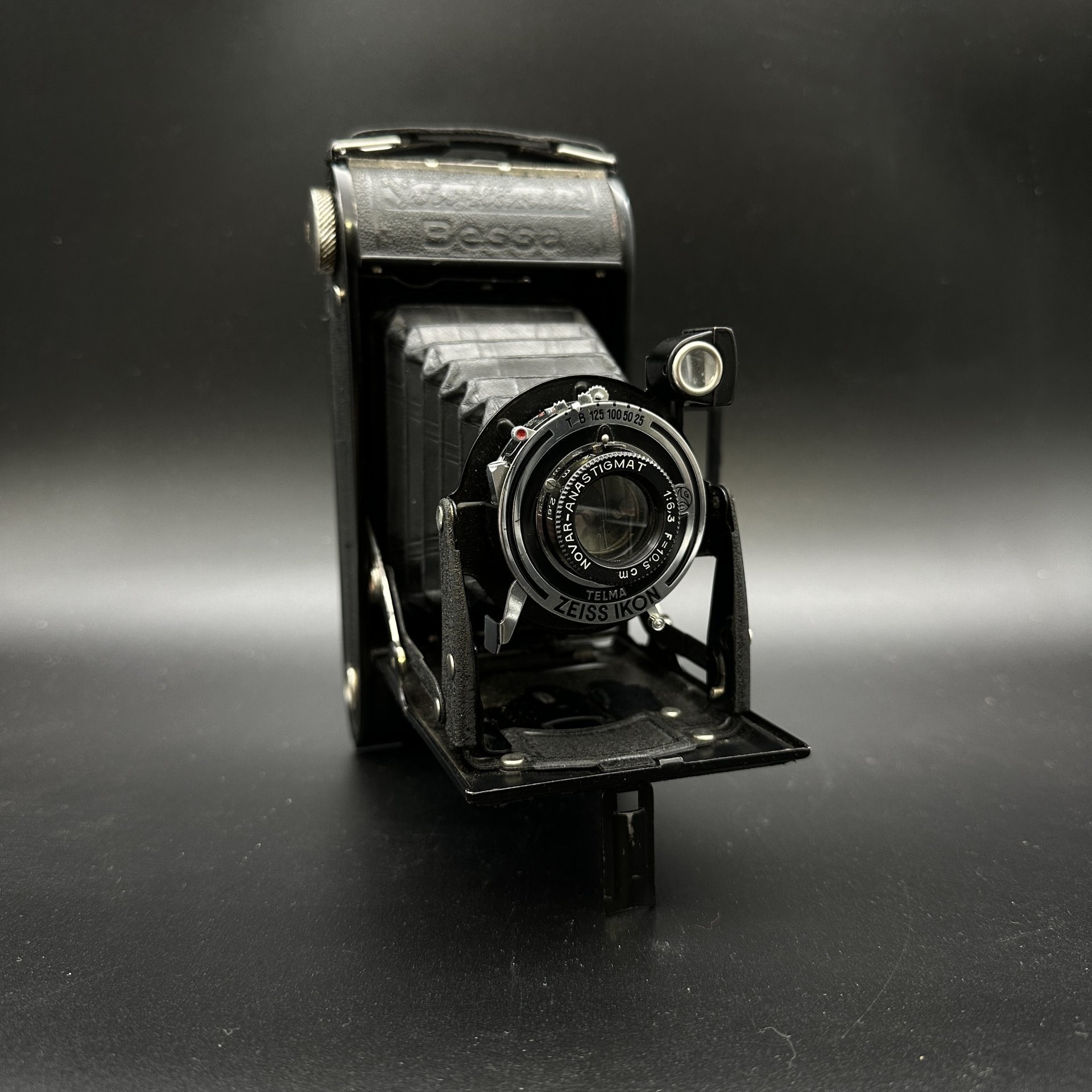 Фотоаппарат винтажный "Voigtlander BESSA" с объективом "Novar-Anastigmat 1:6,3 F=10,5 cm", Voigtlander