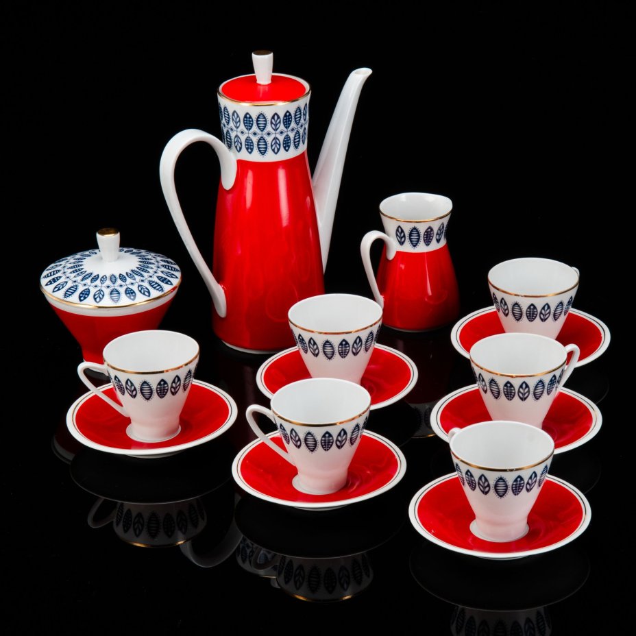 Сервиз кофейный со стилизованным растительным орнаментом на 6 персон (15 предметов), фарфор, крытье, деколь, золочение, Freiberger Porzellan, ГДР, 1960-1990 гг.