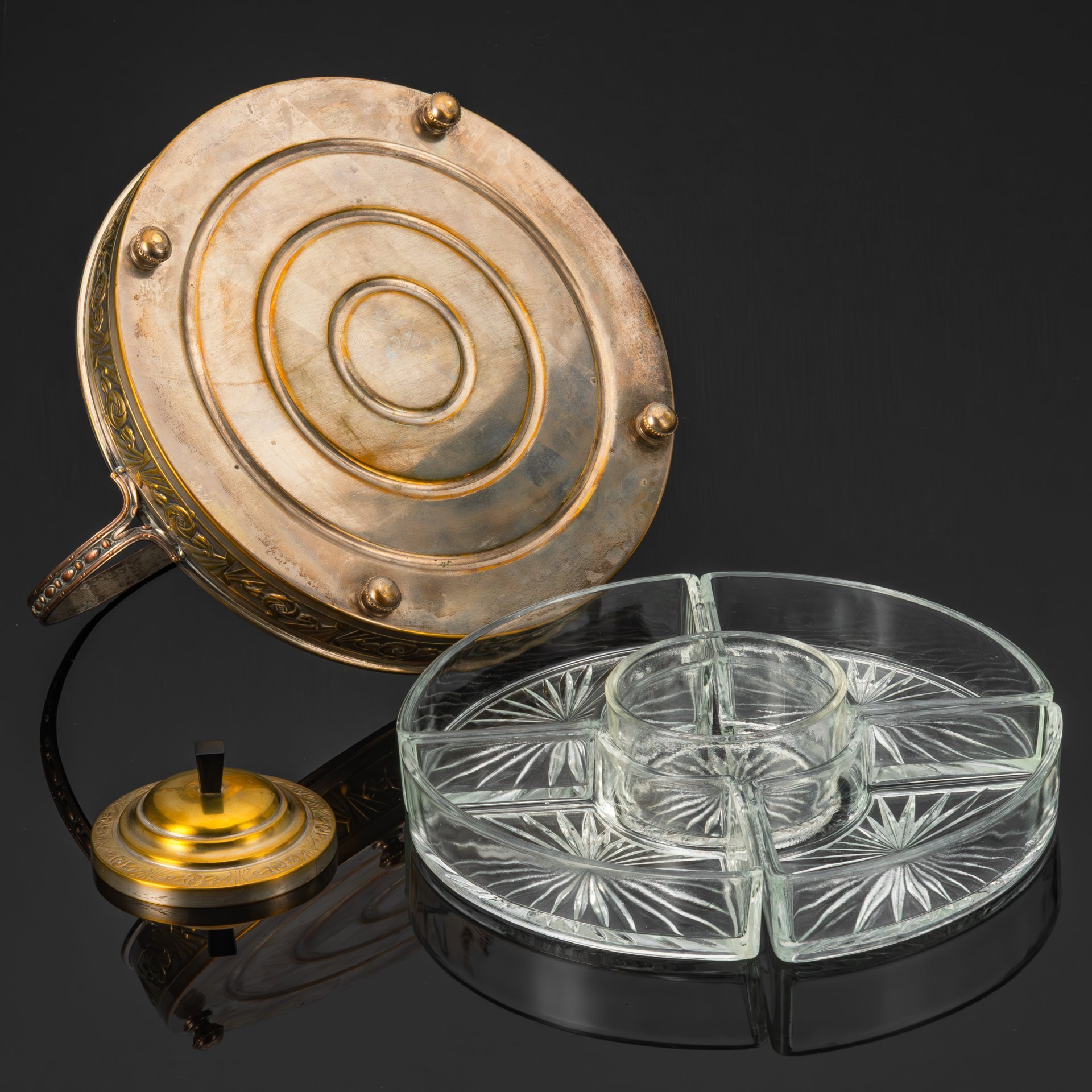 Блюдо для сервировки и подачи закусок (менажница)  пятисекционное в стиле модерн