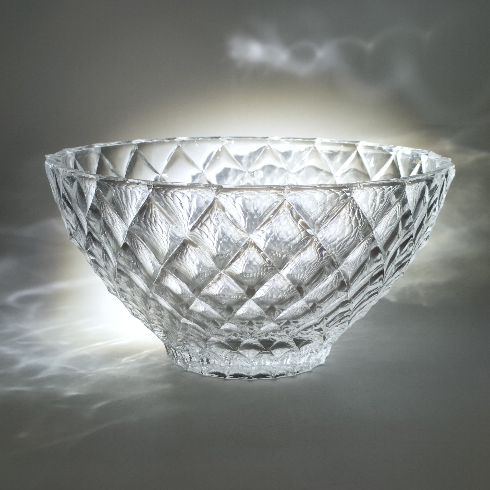 Салатник с резным геометрическим декором, хрусталь, СССР, 1970-1990 гг.