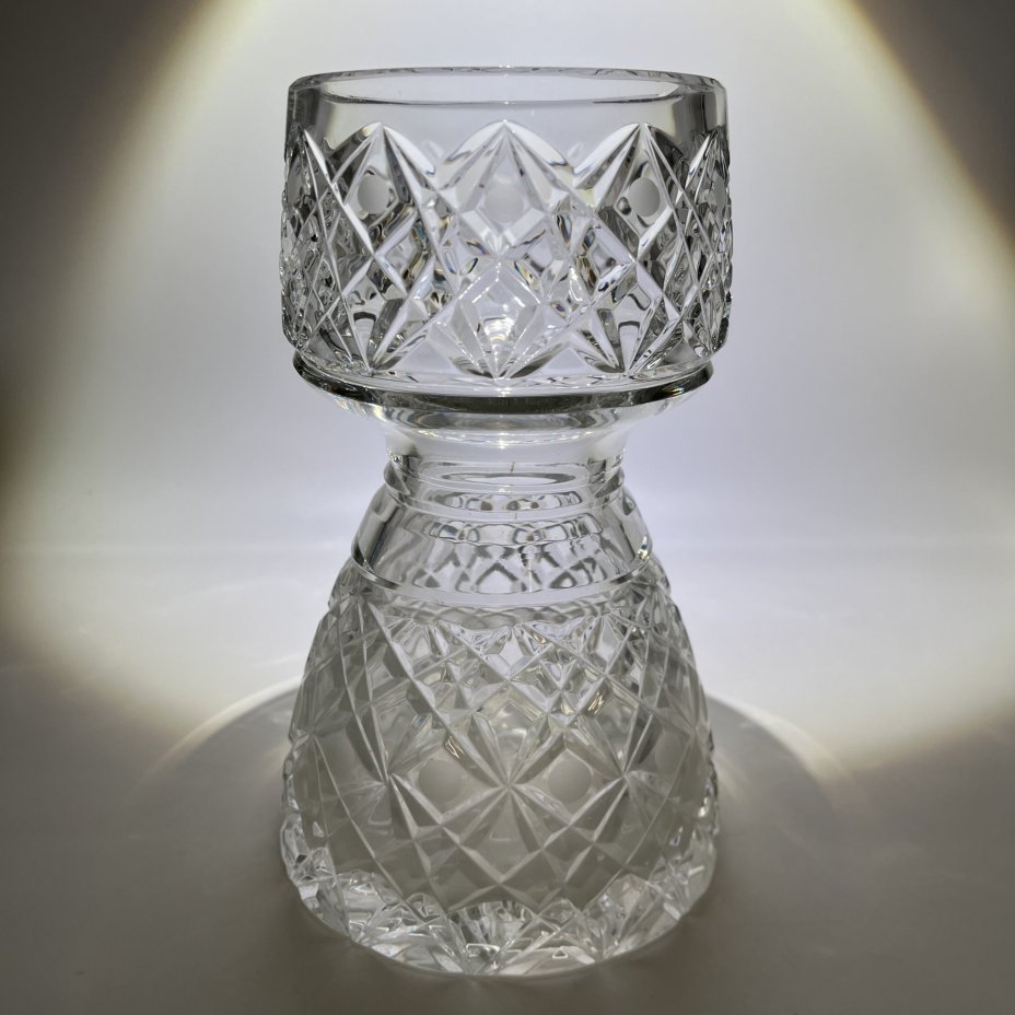 Ваза для цветов "Василек", автор Л.О. Юрген, хрусталь, алмазная грань, Ленинградский завод художественного стекла (ЛЗХС), СССР, 1978-1980 гг.