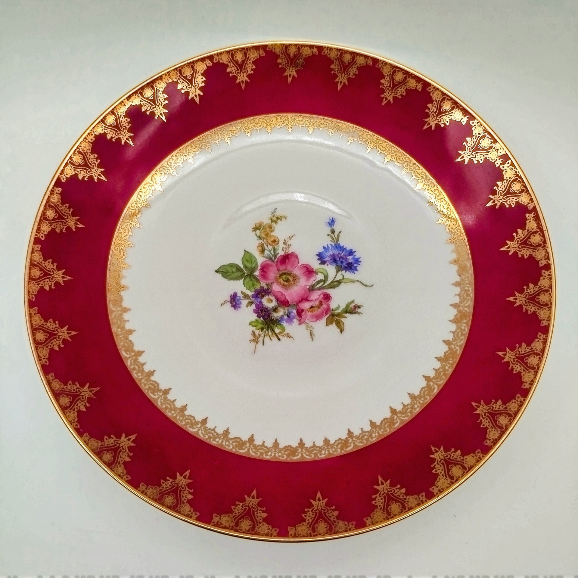 Салатник, украшенный изображением букета цветов, JKW, фарфор, крытье, деколь, золочение, Германия, 1952-1972 гг.