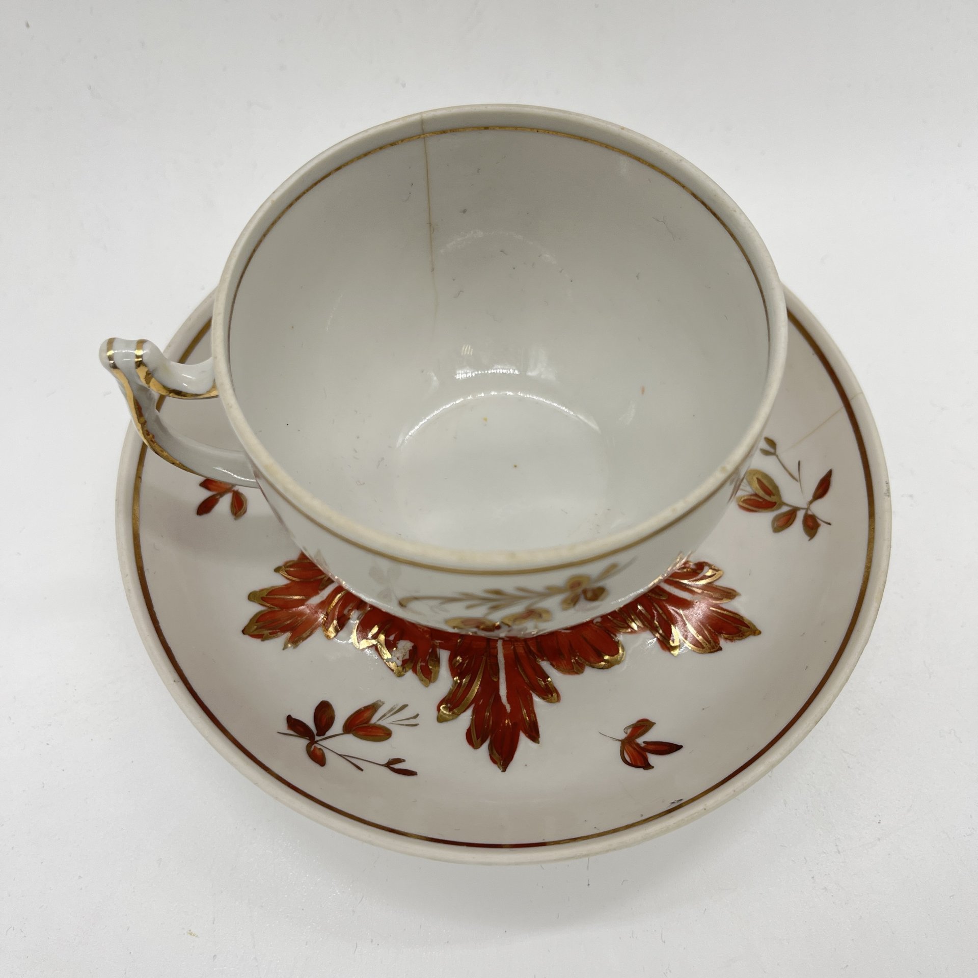 Чайная пара "Барбарис", автор Е. П. Смирнов, фарфор, роспись, золочение, Дмитровский фарфоровый завод (ДФЗ Вербилки), СССР, 1954-1965 гг.