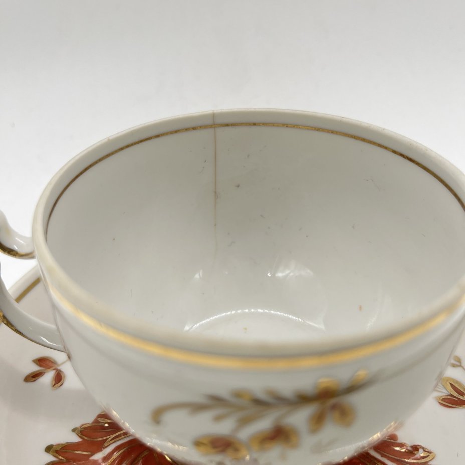 Чайная пара "Барбарис", автор Е. П. Смирнов, фарфор, роспись, золочение, Дмитровский фарфоровый завод (ДФЗ Вербилки), СССР, 1954-1965 гг.