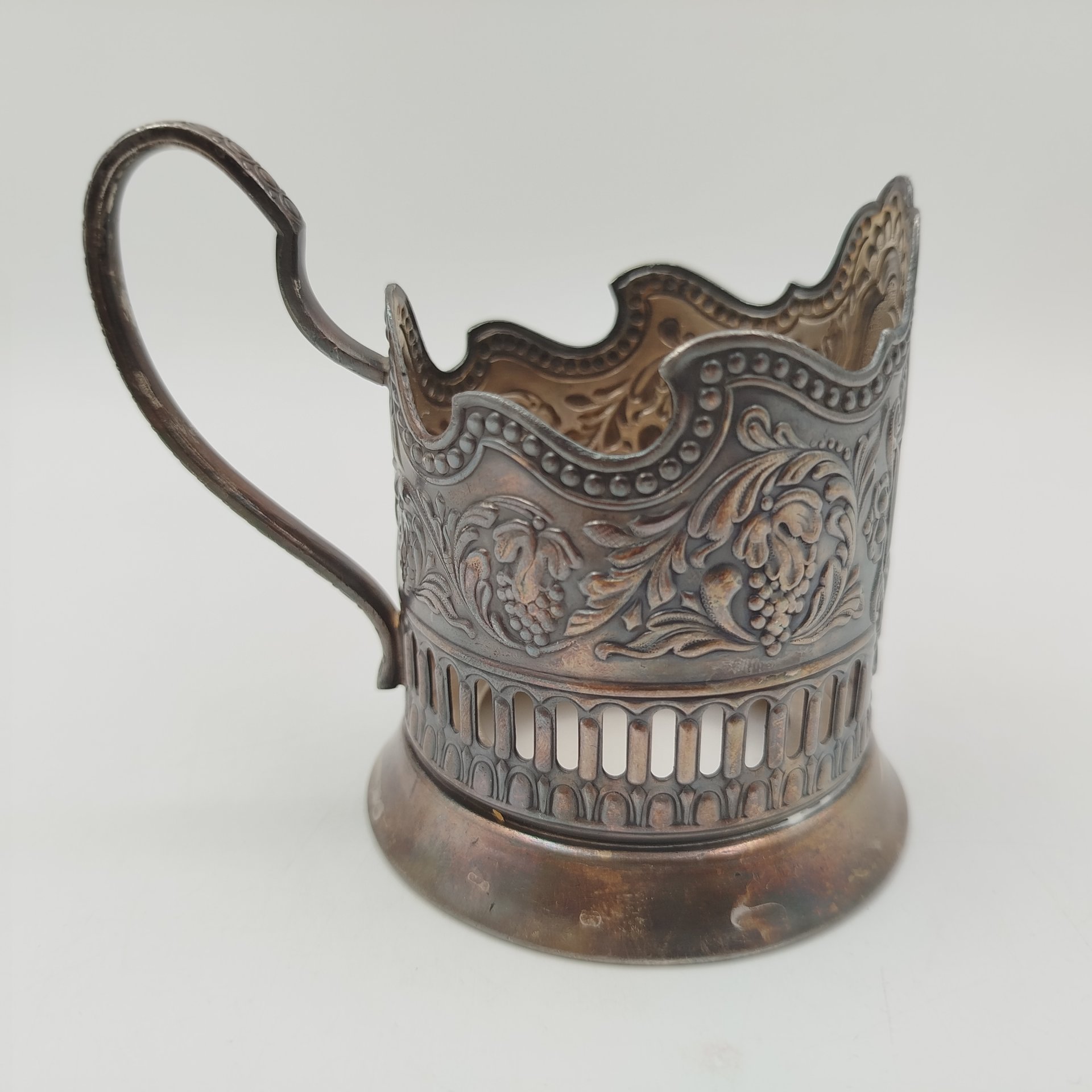 Подстаканник "Советский космос", мНЦ (медь-никель-цинк), Кольчугинский завод цветных металлов, СССР, 1970-1980 гг.