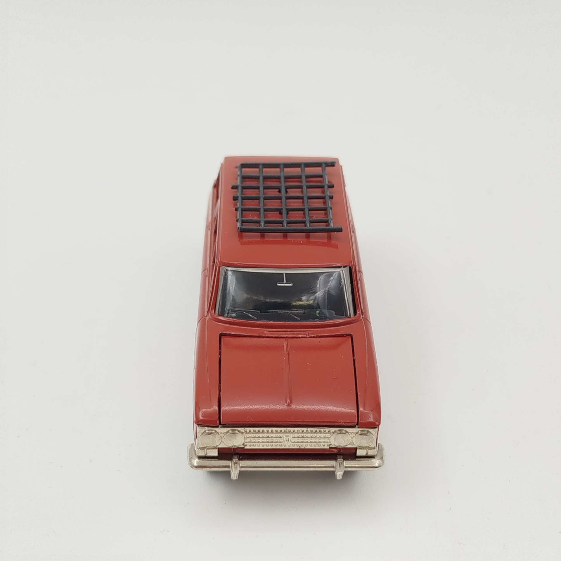 Модель автомобиля "Москвич 427"