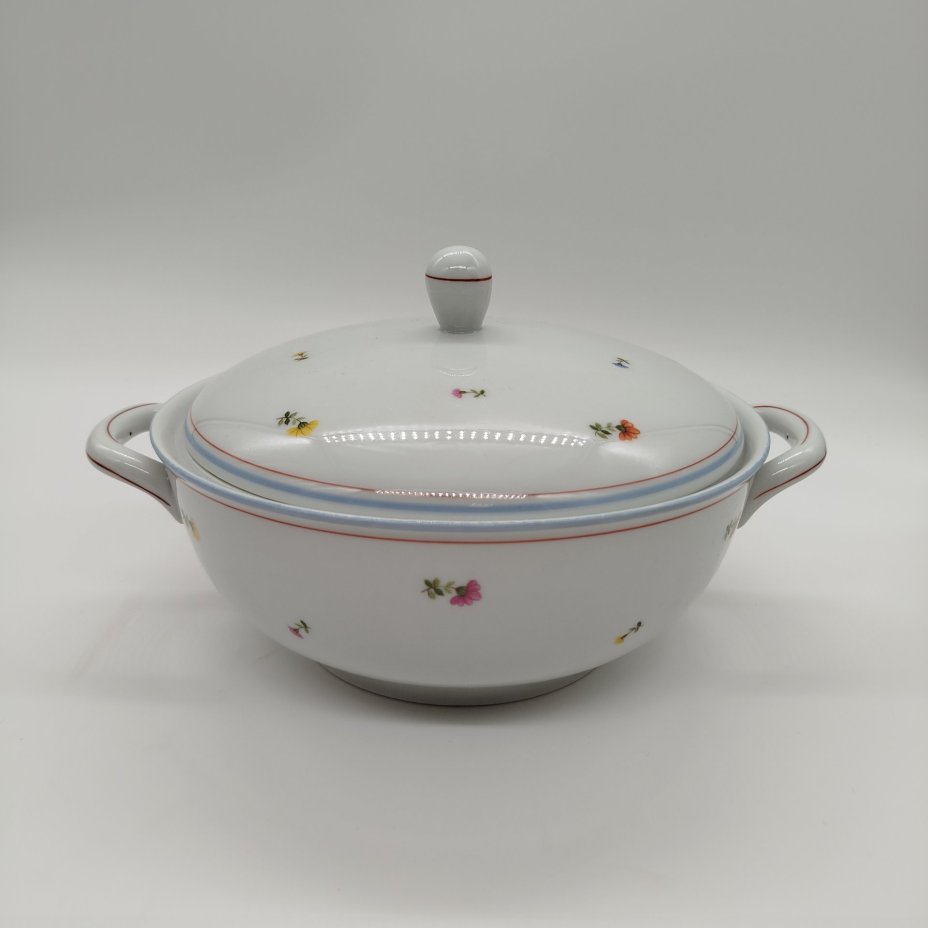 Супница с цветочном декором, фарфор, деколь, роспись, Европа, 1960-1980 гг.