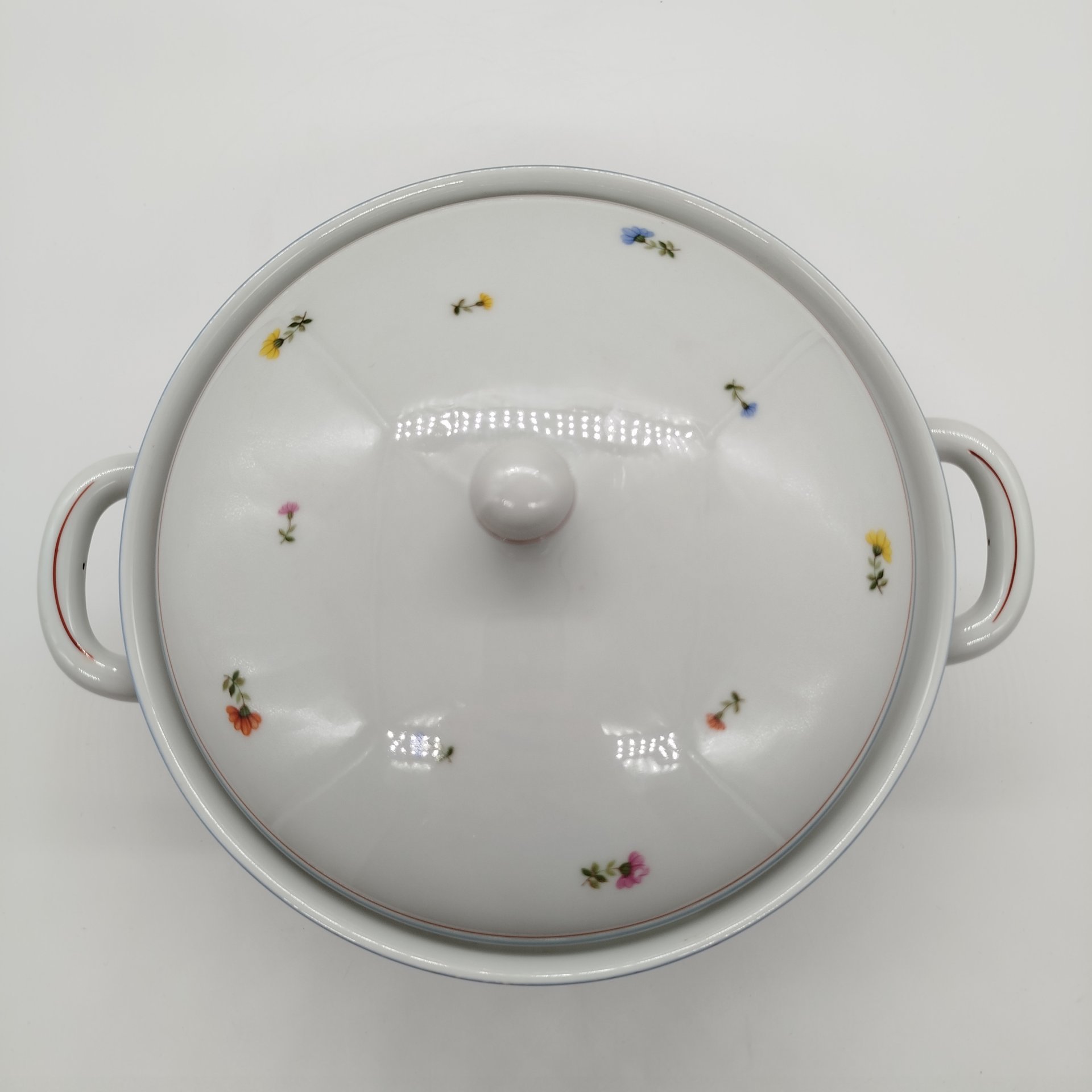 Супница с цветочном декором, фарфор, деколь, роспись, Европа, 1960-1980 гг.