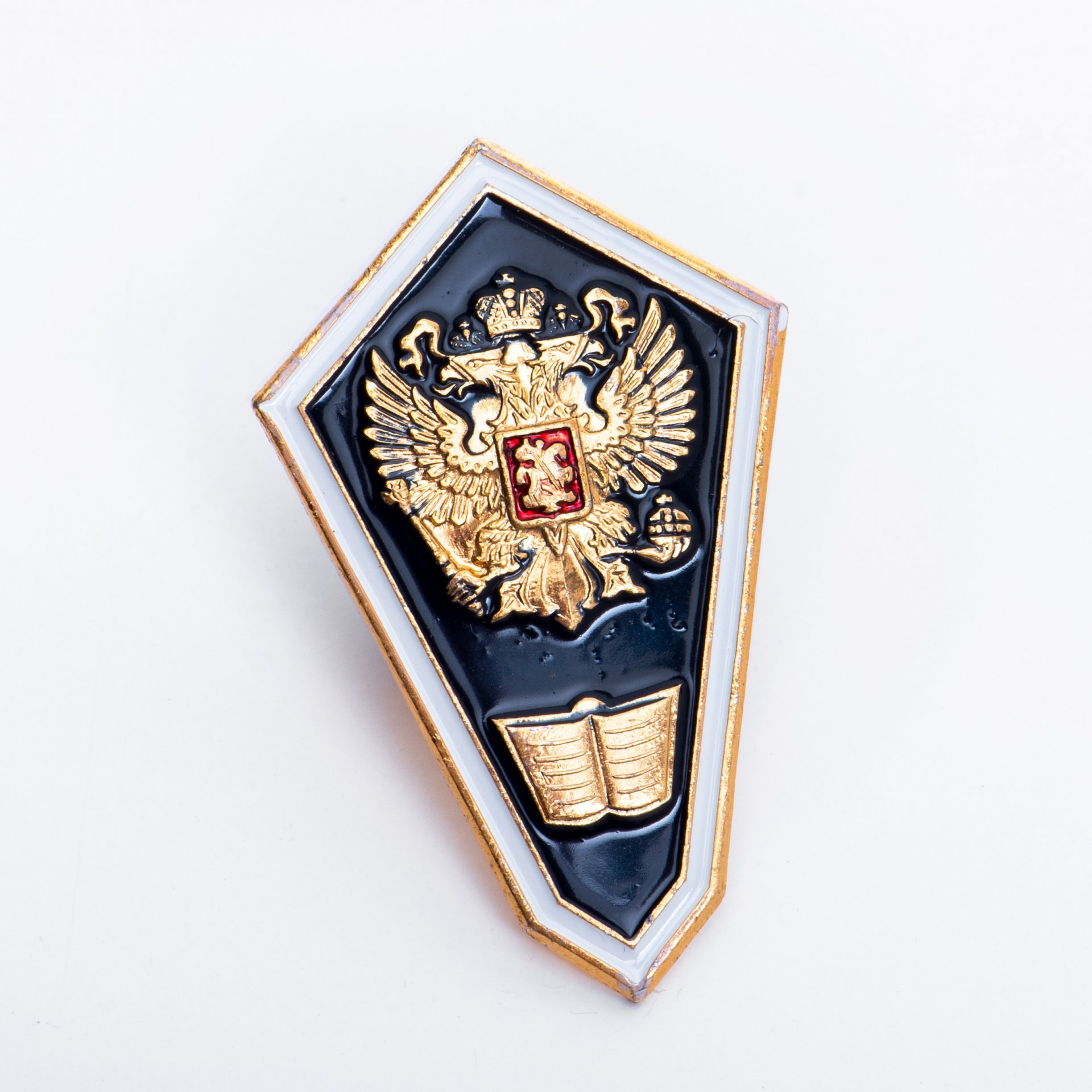 Знак нагрудный "О среднем гуманитарном образовании", эмаль, закрутка