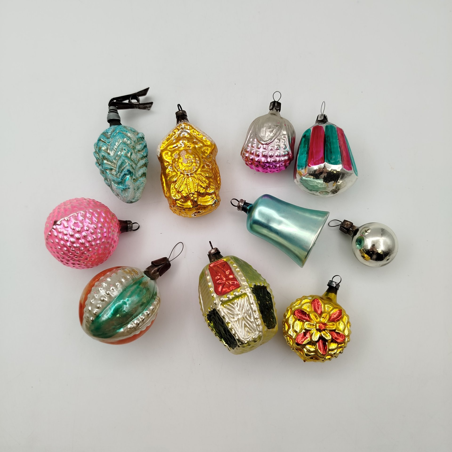 Набор елочных игрушек разных форм и расцветок, стекло, краска, металл, СССР, 1950-1980 гг.