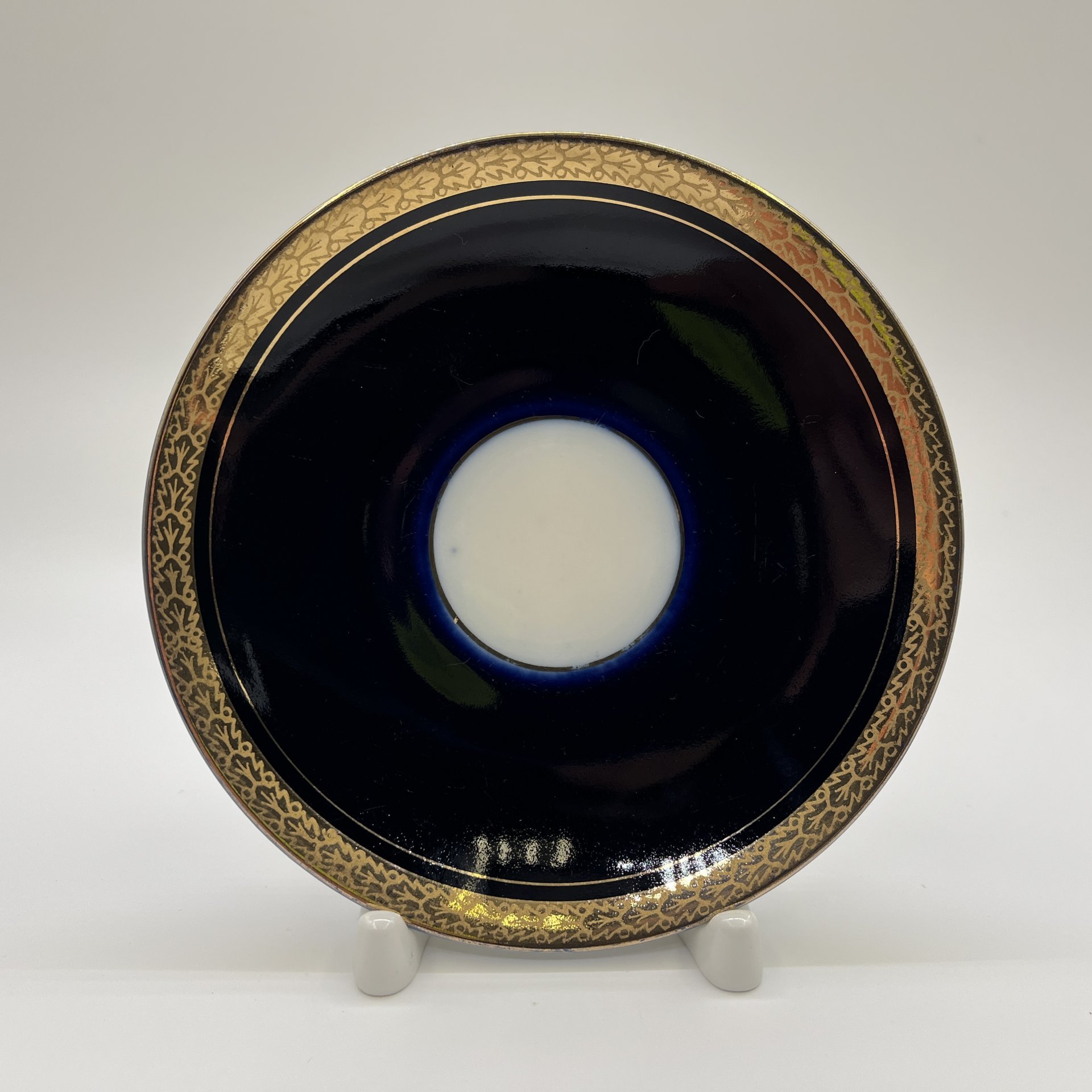 Пара чайная, фарфор, крытье кобальтом, золочение, Ленинградский фарфоровый завод (ЛФЗ), СССР, 1970-1990 гг.