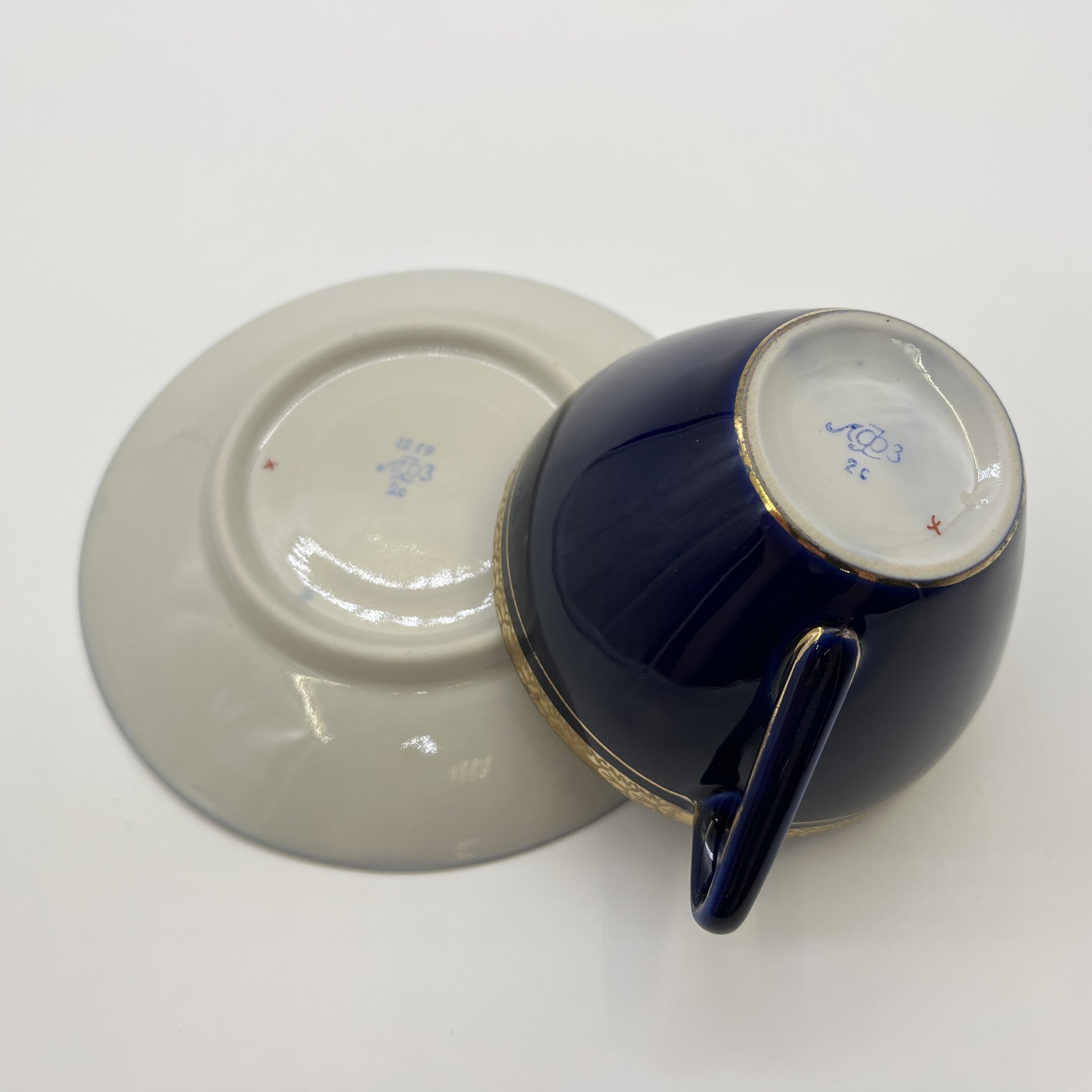 Пара чайная, фарфор, крытье кобальтом, золочение, Ленинградский фарфоровый завод (ЛФЗ), СССР, 1970-1990 гг.