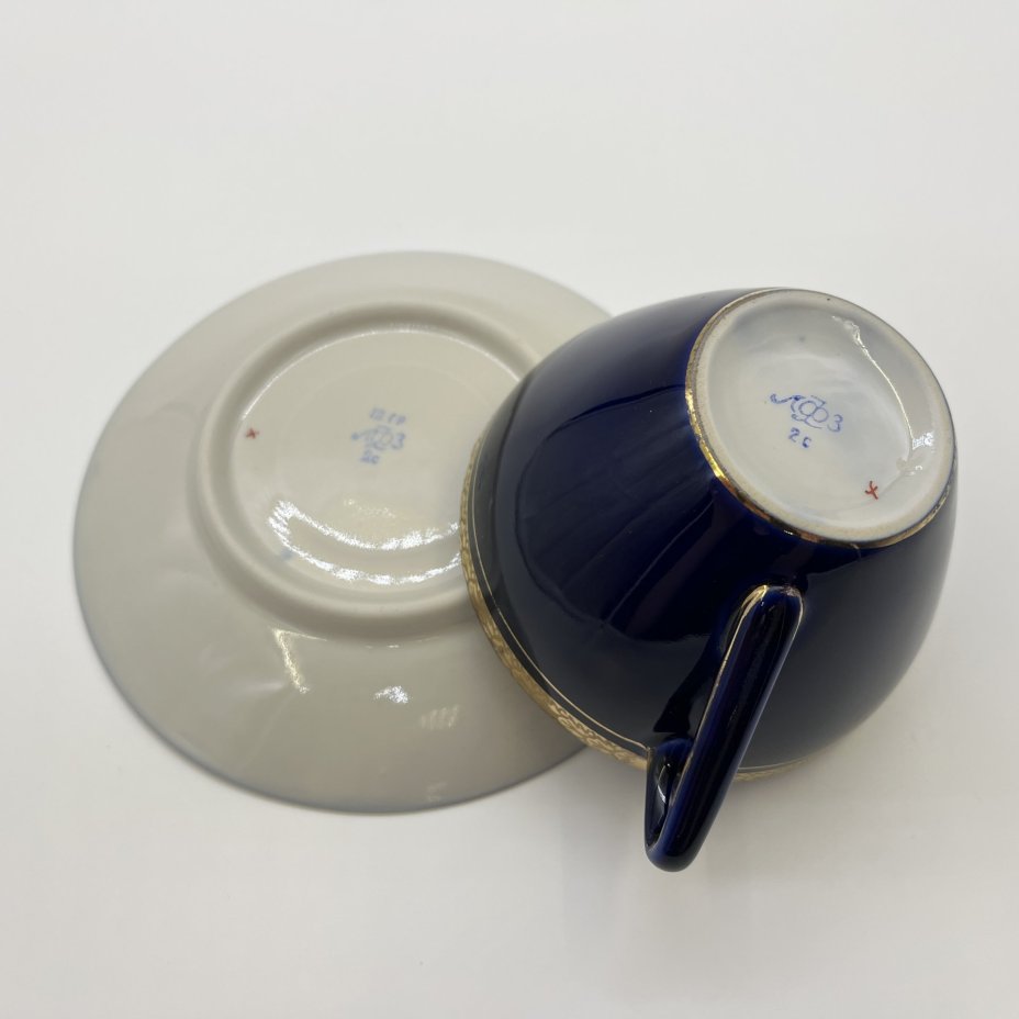 Пара чайная, фарфор, крытье кобальтом, золочение, Ленинградский фарфоровый завод (ЛФЗ), СССР, 1970-1990 гг.