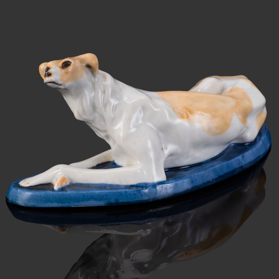 Статуэтка "Левретка", скульптор Б.Я. Воробьев (юбилейное клеймо), фарфор, роспись, Ленинградский фарфоровый завод (ЛФЗ), СССР, 1937 г.