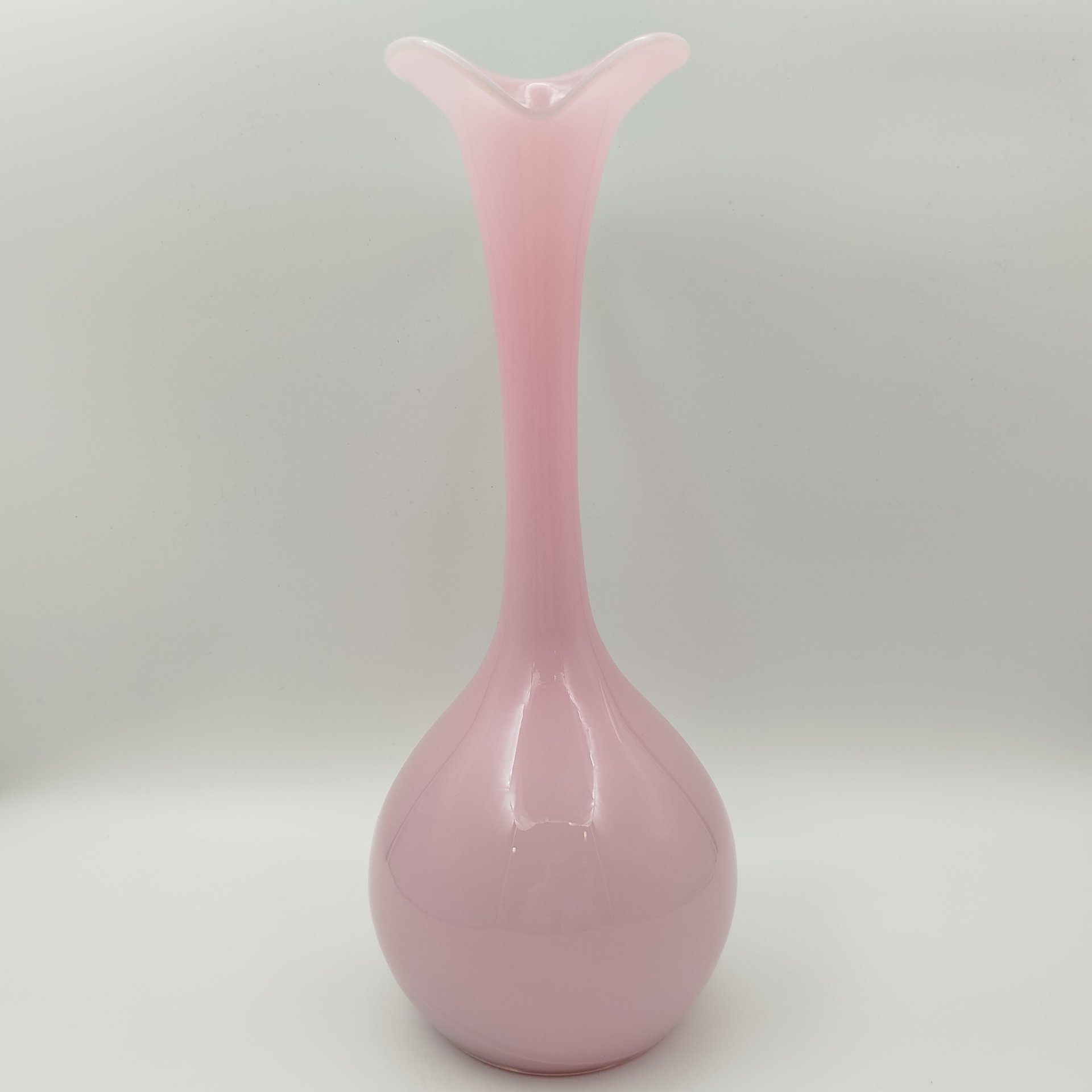 Кувшин нежного розового оттенка, (Empoli) Opaline, цветное стекло, Италия, 1960-1980 гг.