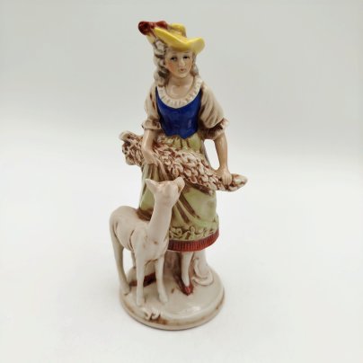 Статуэтка "Дама с ланью", фарфор, роспись, Германия, 1970-1990 гг.