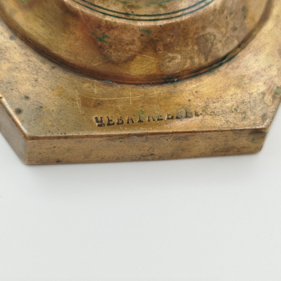 Подсвечник на шестигранном основании, фабрика "Братья Чеботаревы"