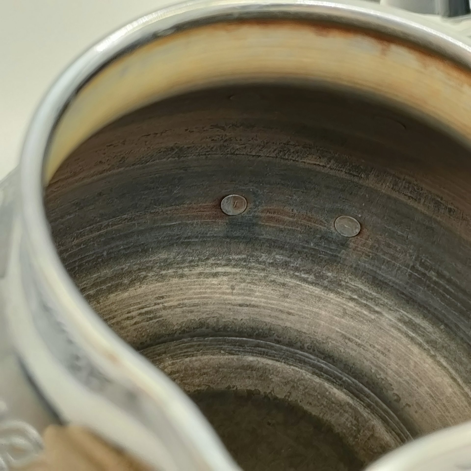 Набор из кофейника и молочника с рельефным цветочным декором, Калининградский машиностроительный завод