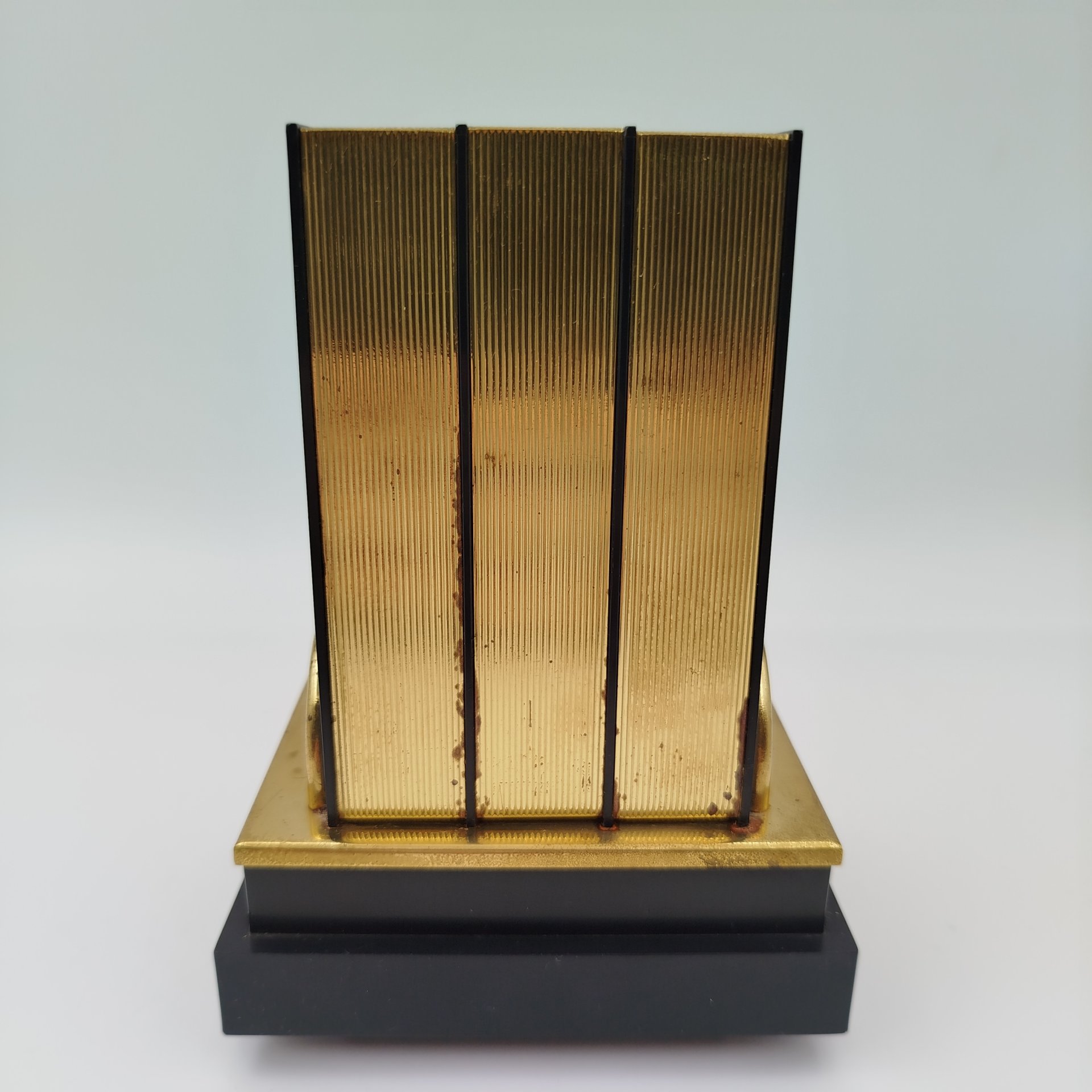 Сигаретница музыкальная в виде книг на тему осовоения космоса