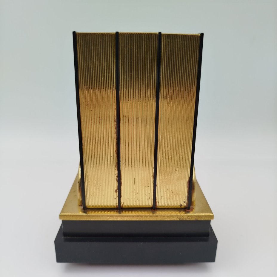 Сигаретница музыкальная в виде книг на тему осовоения космоса