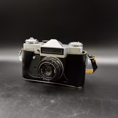 Фотоаппарат нерабочий "Зенит - Е" с объективом "Индустар - 50 - 2" в кофре, Красногорский механический завод (КМЗ)