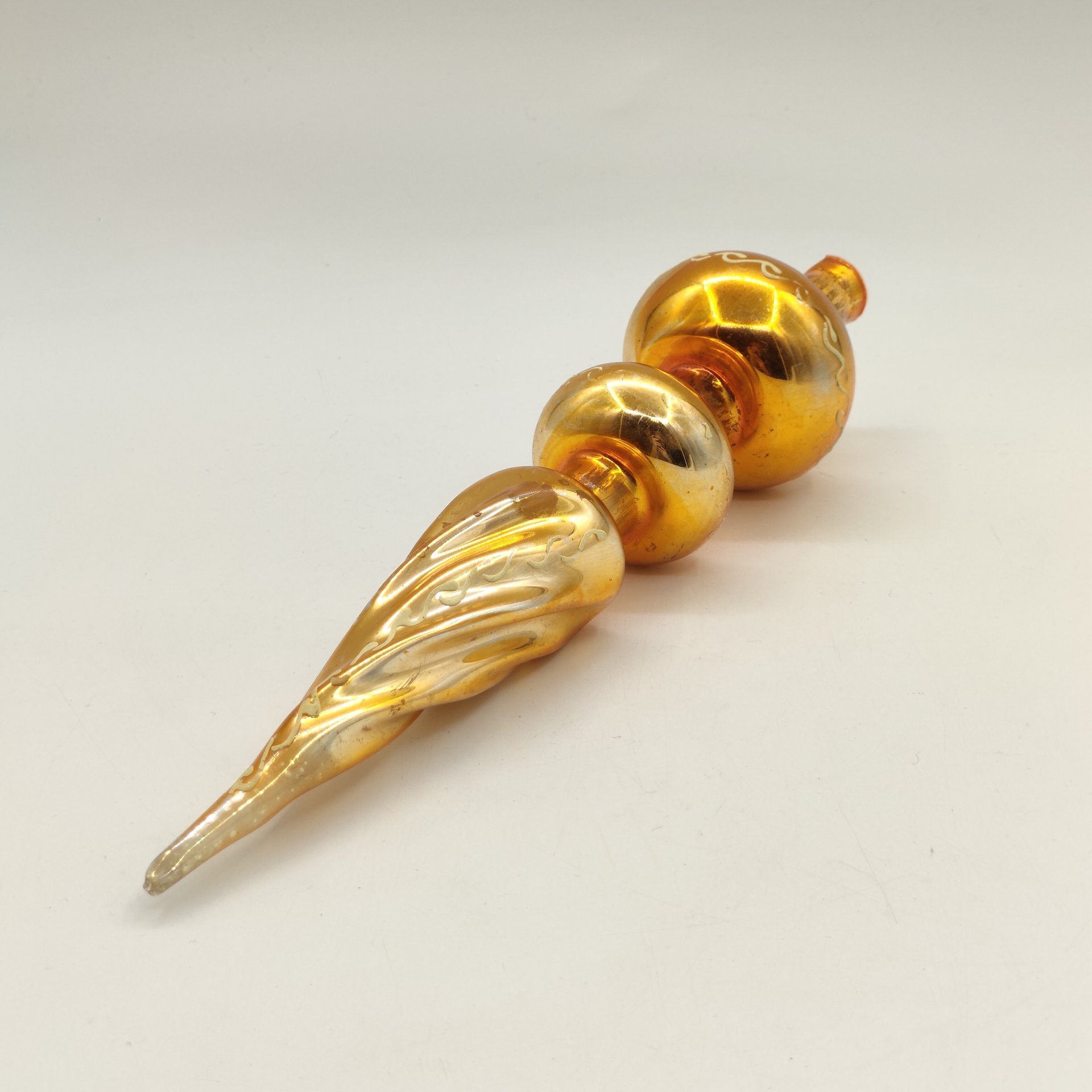 Игрушка елочная "Пика" (навершие/наконечник на елку), стекло, краска, СССР, 1960-1980 гг.
