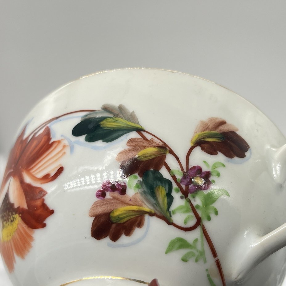 Чашка из чайного набора "Эгоист" с экзотичным цветочным декором, фарфор, роспись. золочение, Китай, 1940-1960 гг.