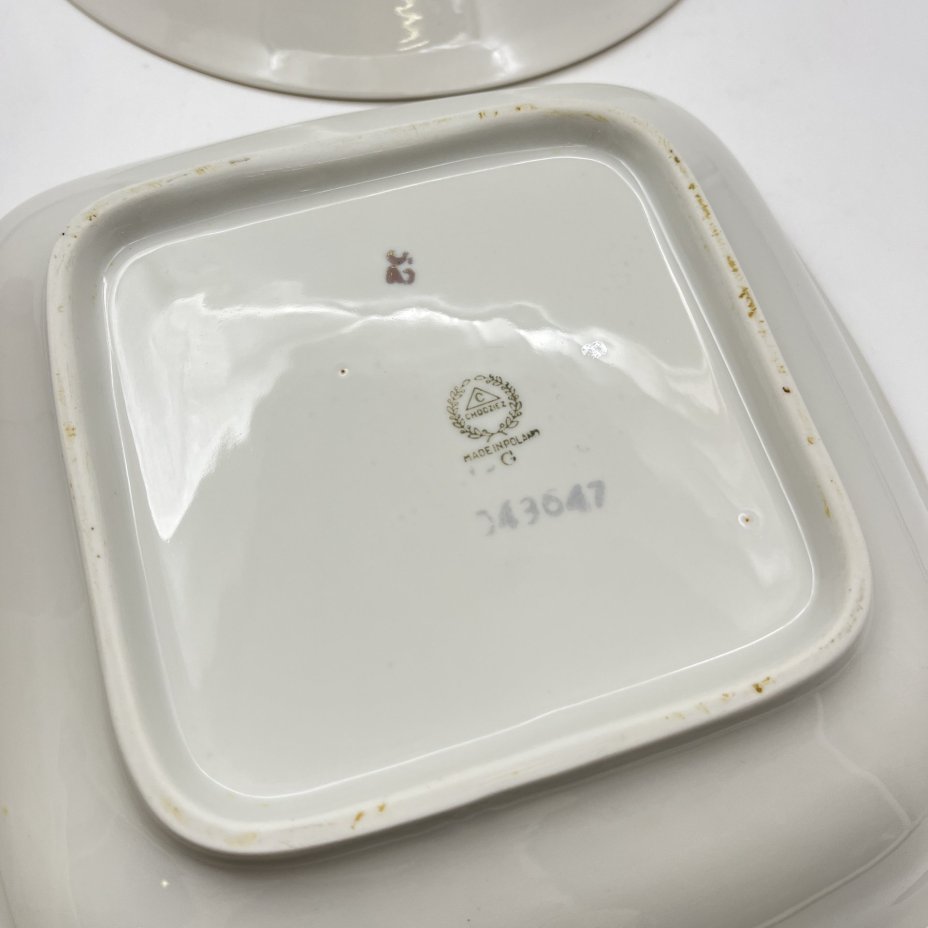 Набор из двух салатников с цветочным декором (круглый и квадратный), фарфор, деколь, золочение, Chodziez, Польша, 1964-1990 гг.