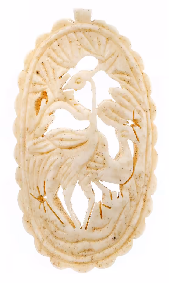 Кулон (подвеска) "Журавль", кость, резьба, СССР, 1970-1990 гг.