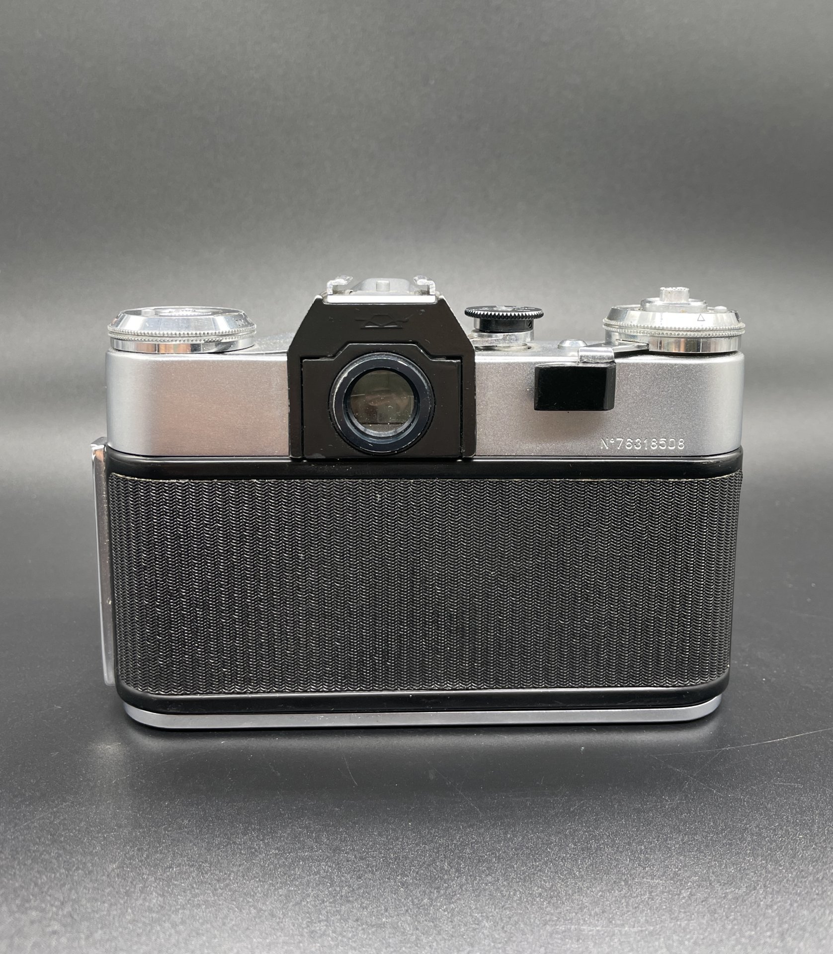 Фотоаппарат "Зенит-Е"  с объективом "Гелиос-44-2" в оригинальном кофре, Красногорский механический завод (КМЗ)