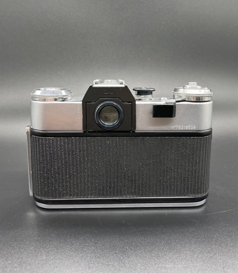 Фотоаппарат "Зенит-Е"  с объективом "Гелиос-44-2" в оригинальном кофре, Красногорский механический завод (КМЗ)