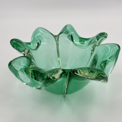 Небольшая ваза - конфетница зеленого оттенка, Murano