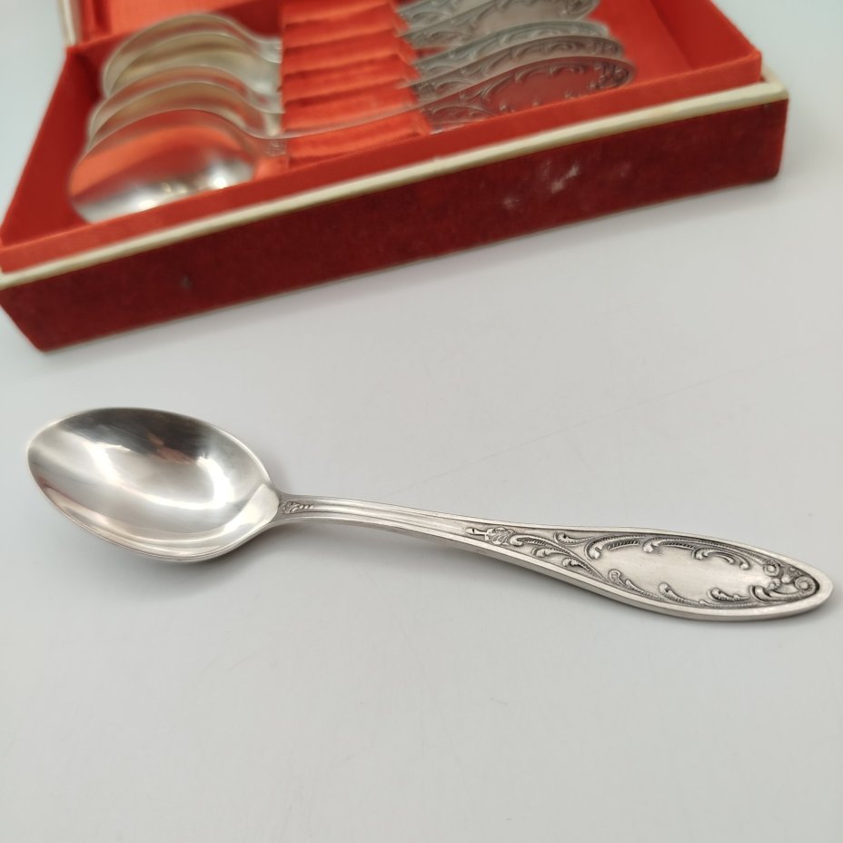 Набор из шести чайных ложек "Пламя" в коробке, мНЦ (медь-никель-цинк), картон, Кольчугинский завод цветных металлов, СССР, 1960-1990 гг.