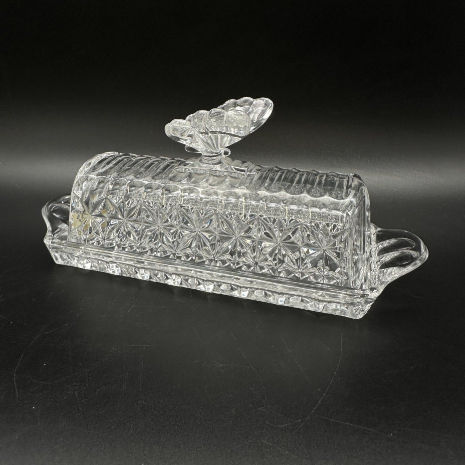 Маслёнка с резным декором и ручкой в виде бабочки, Bohemia Crystal (Bohemia Glass)