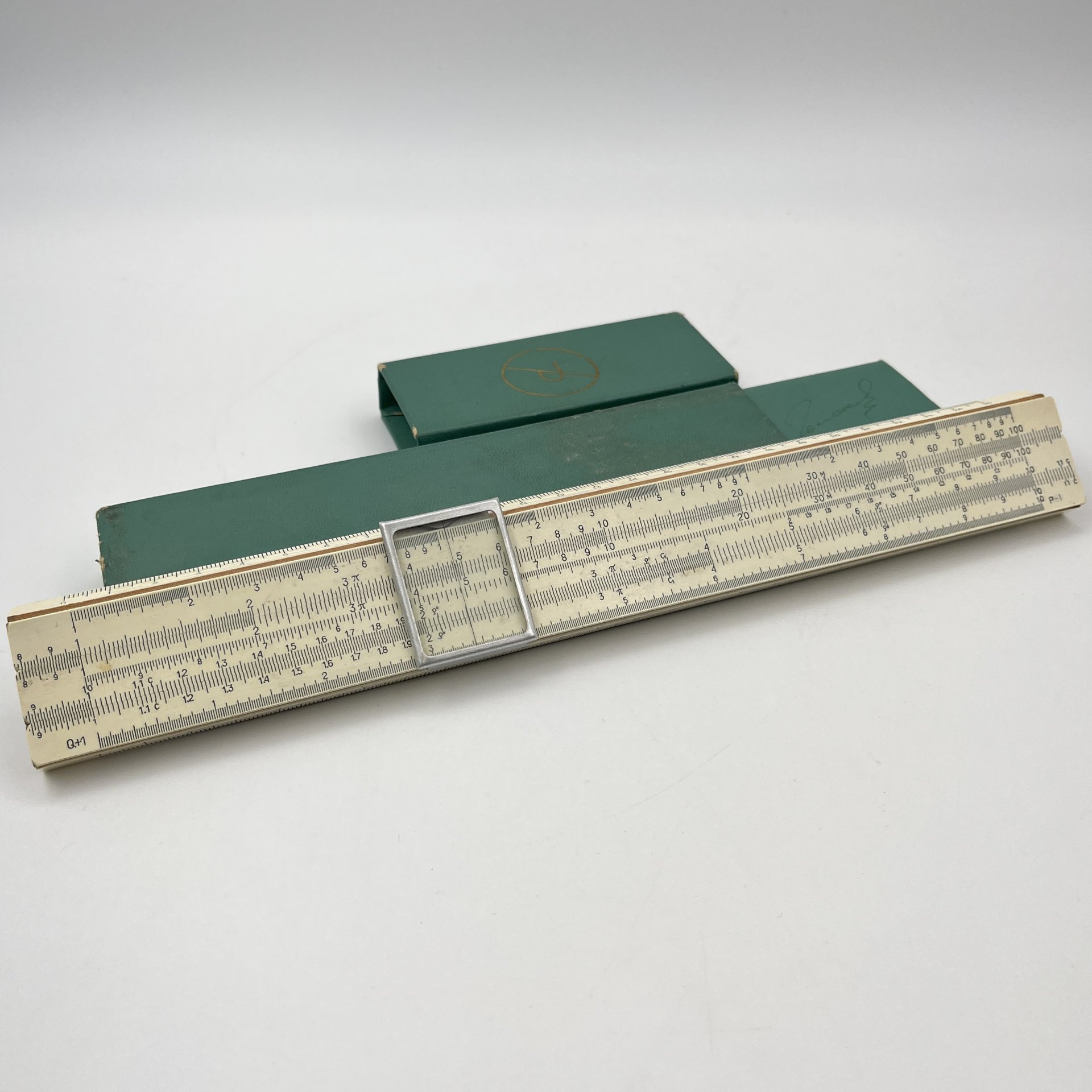 Линейка логарифмическая, в кофре