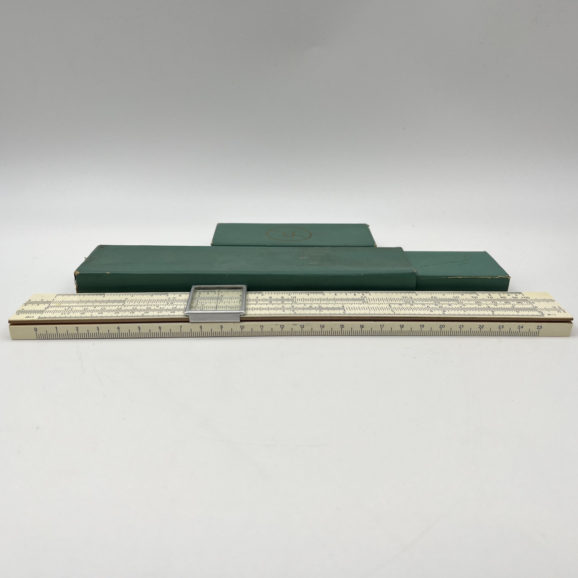 Линейка логарифмическая, в кофре