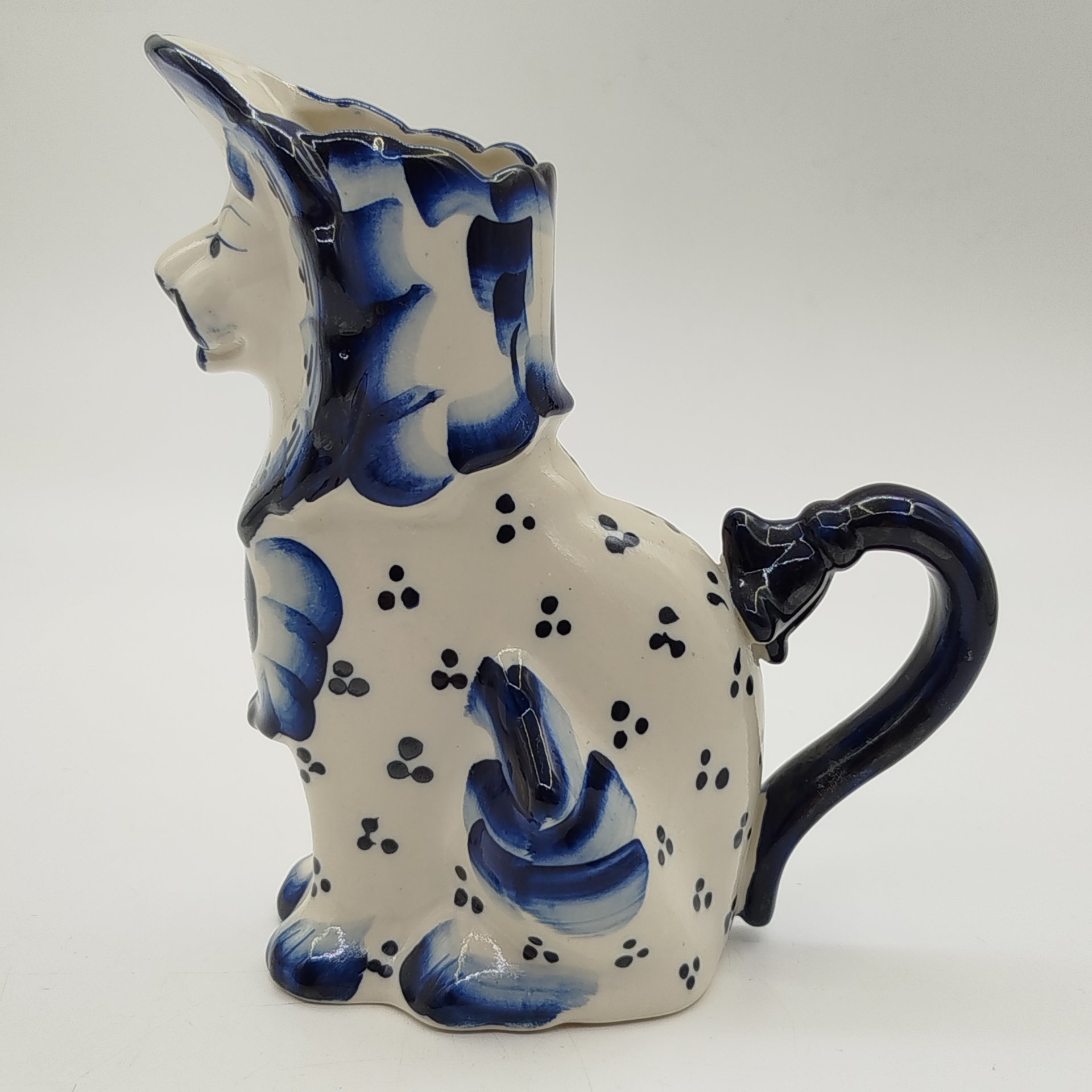 Кувшин (молочник) "Лев", Гжель