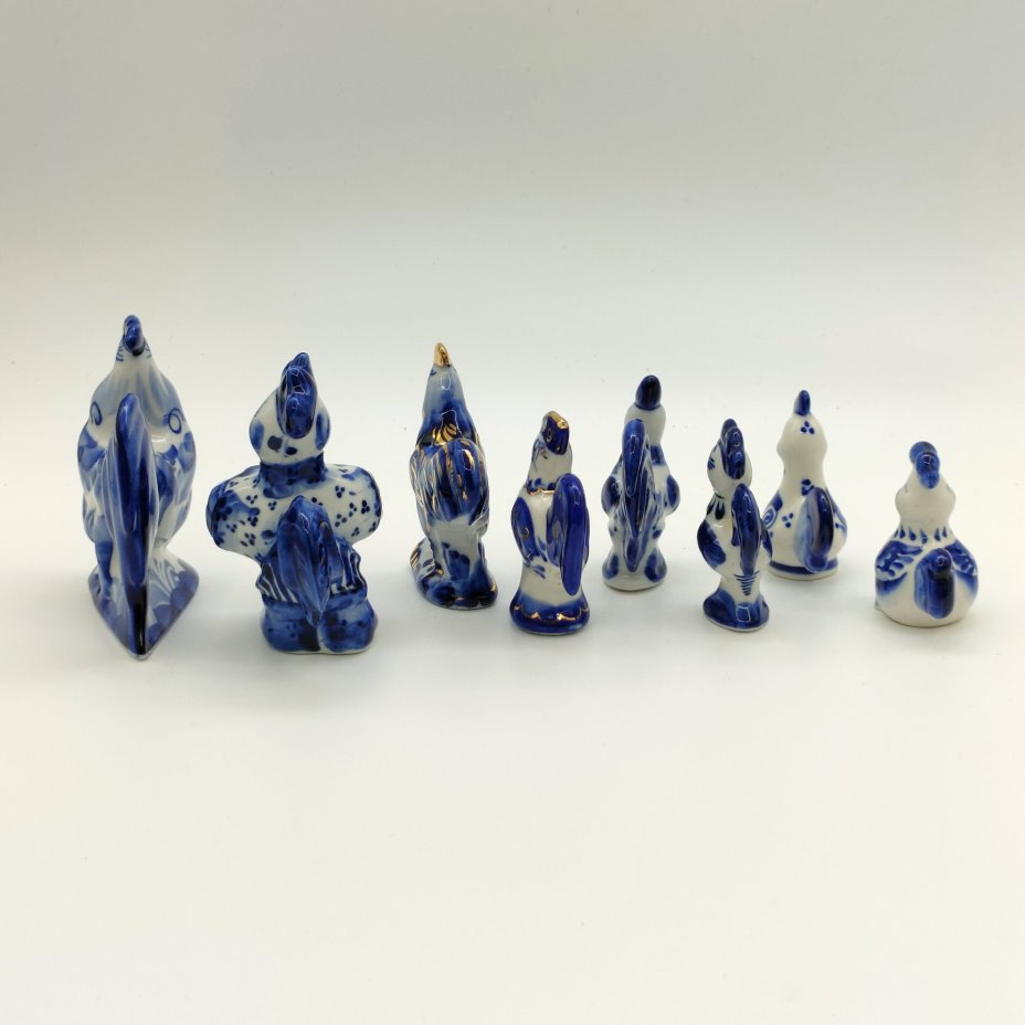 Набор из восьми статуэток "Петухи", Гжель