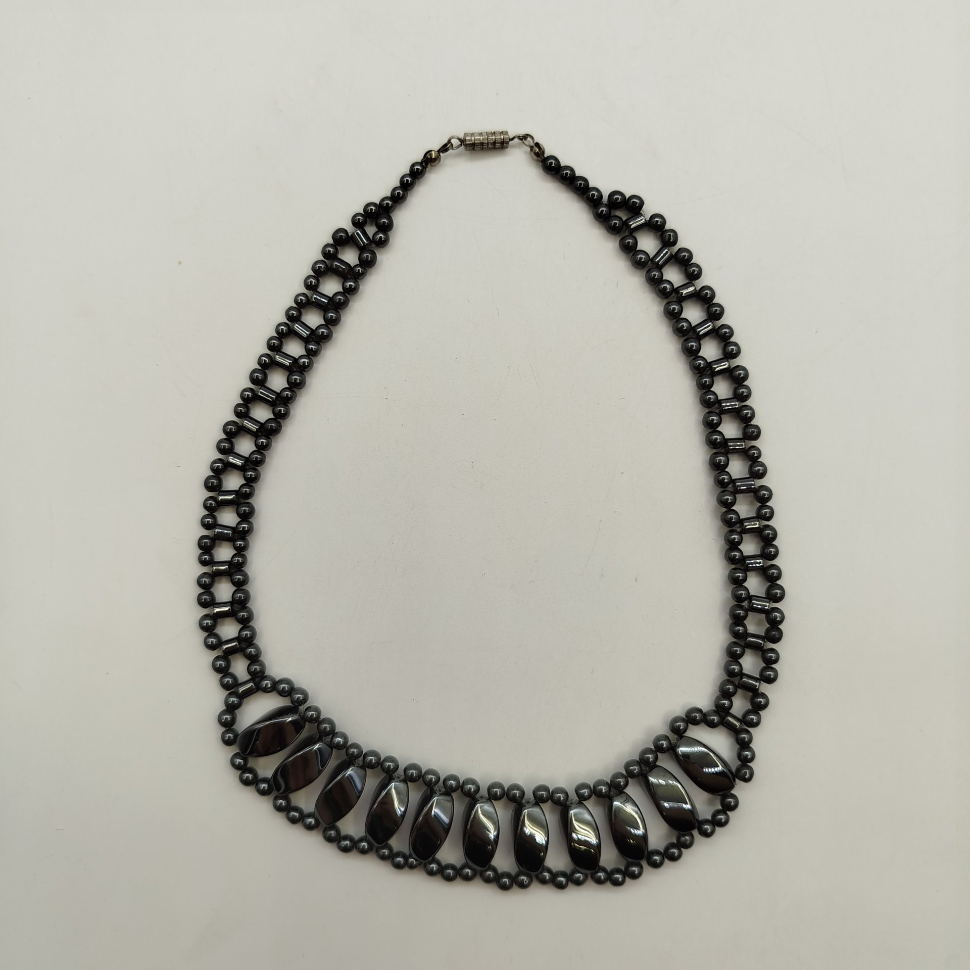 Бусы из бусин разной формы, поделочный камень, металл, СССР, 1980-1990 гг.